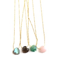 <font SIZE="+1">Collier P'tit coeur!</font>