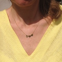 <font SIZE="+1">Collier 3 petits coeurs</font>